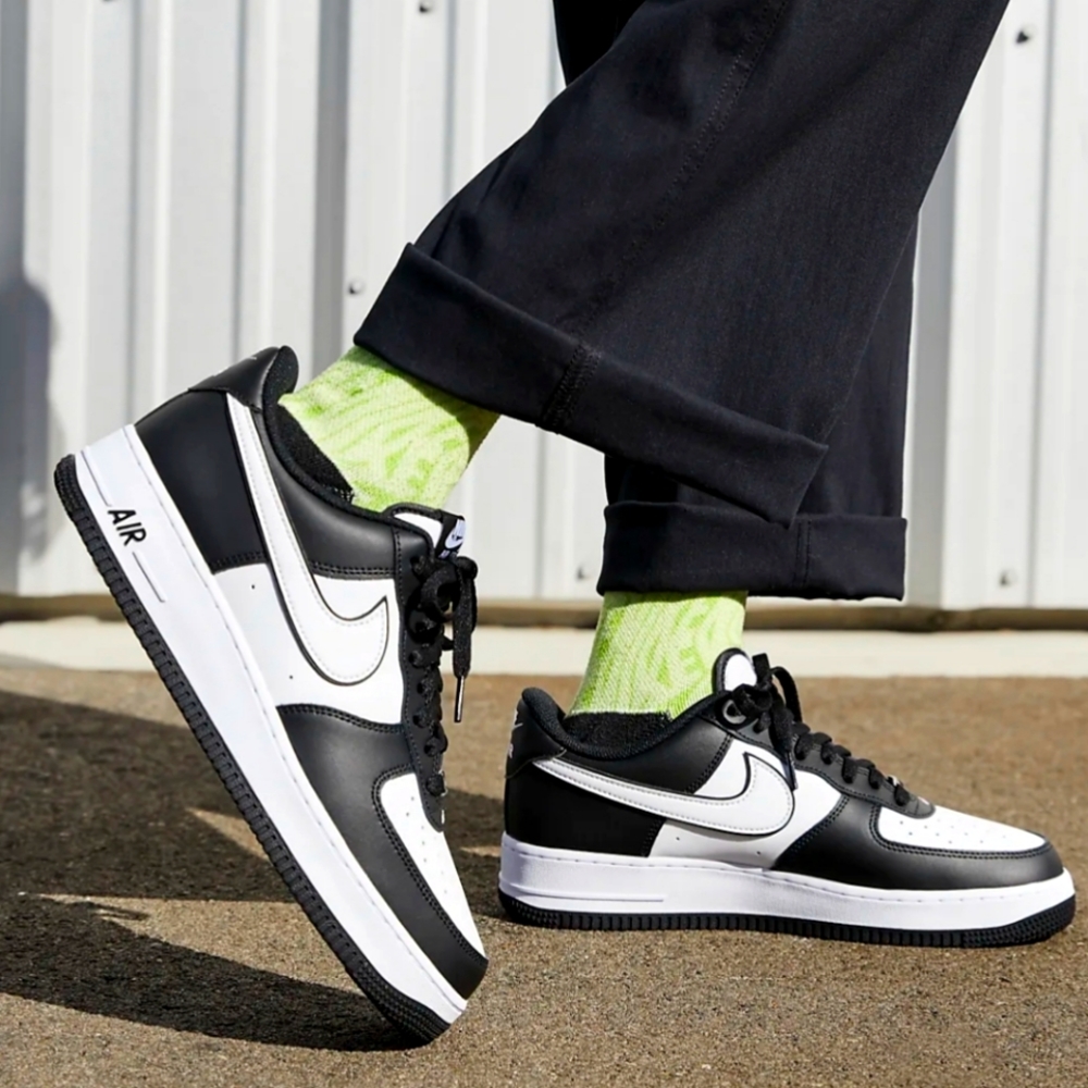 PANDA NIKE AIR FORCE 1 '07 LOW DOUBLE TONE WHITE SWOOSH PANDA - Picture 3 of 10